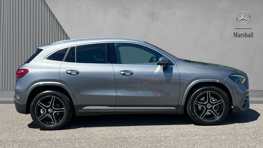 Mercedes-Benz GLA Class Gla 200D Amg Line Executive Grey #4