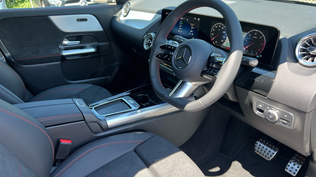Mercedes-Benz GLA Class Gla 200D Amg Line Executive Grey #3