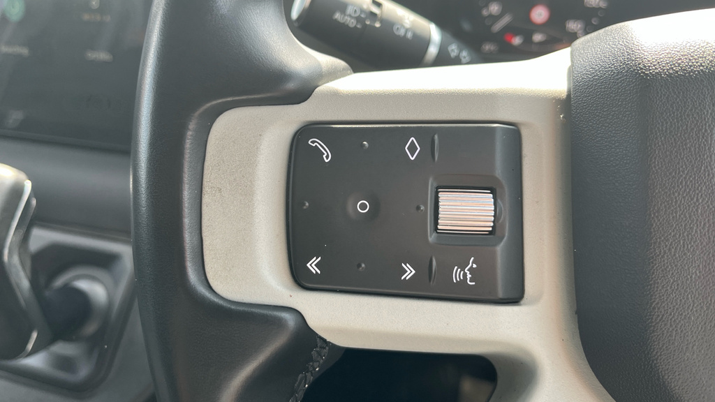 Land Rover Defender D300 X-dynamic Hse Blue #22