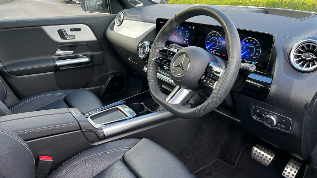 Mercedes-Benz EQA Eqa 250 140Kw Amg Line Prem Plus 70.5Kwh Silver #3