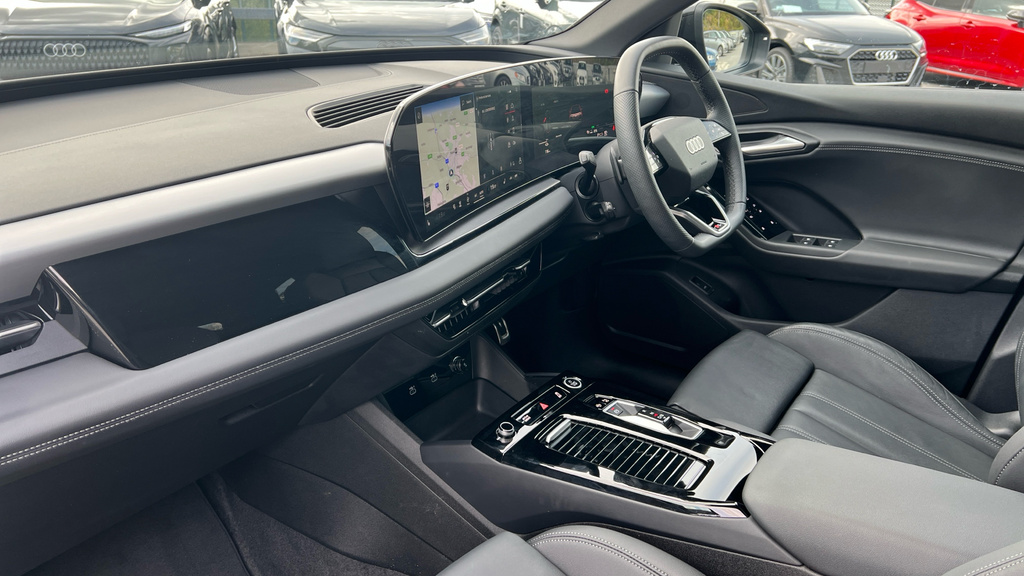 Audi Q6 E-Tron Q6 185Kw 83Kwh S Line Black #2