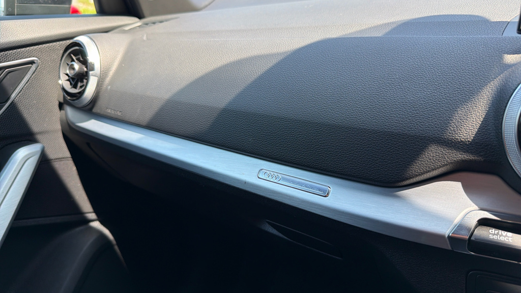 Audi Q2 S Line 35 Tfsi 150 Ps S Tronic Silver #43