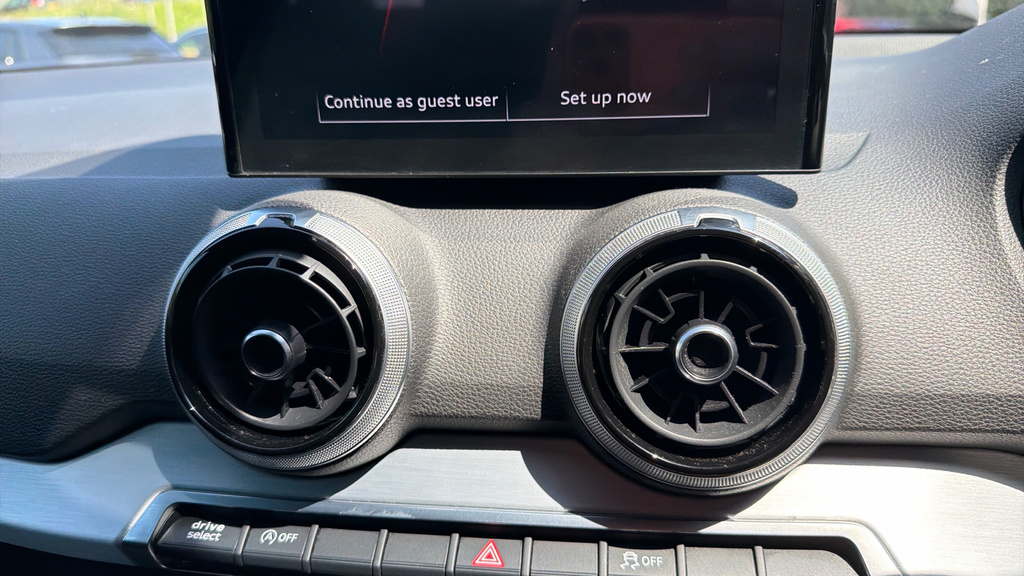 Audi Q2 S Line 35 Tfsi 150 Ps S Tronic Silver #16