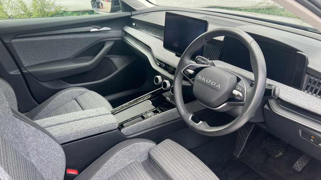 Skoda Superb Superb 1.5 Tsi Iv Se Technology Dsg Black #6