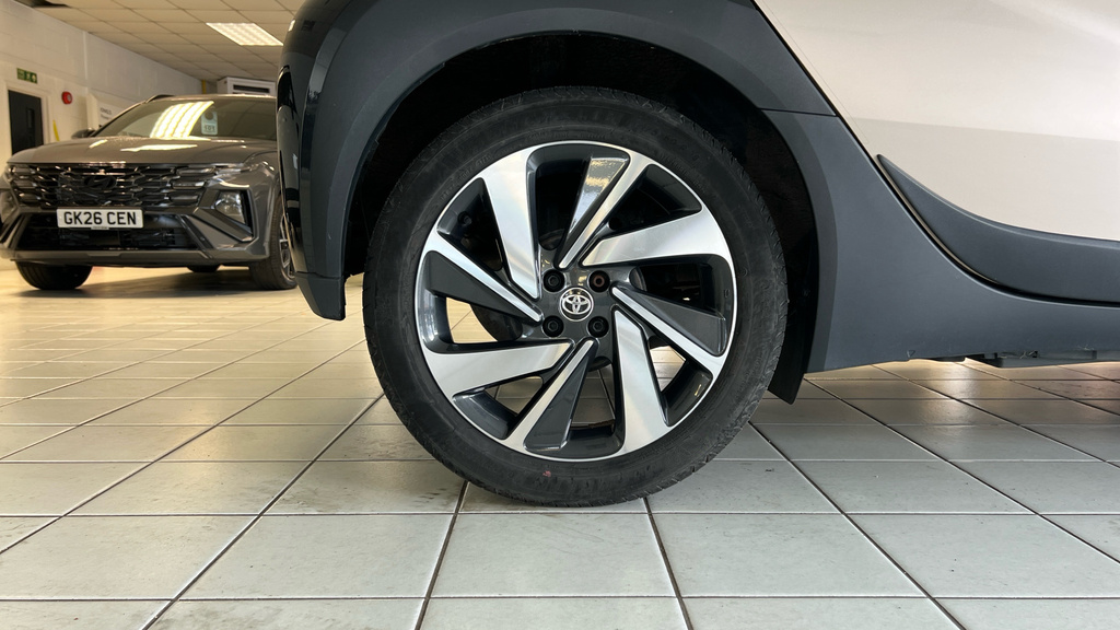 Toyota Aygo X Edge Green #19