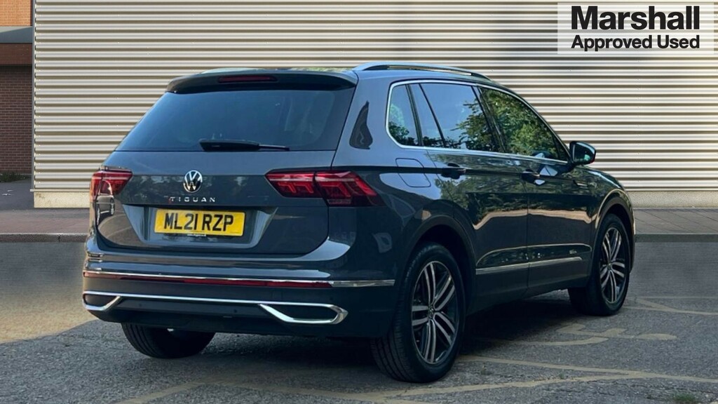 Volkswagen Tiguan Tiguan 1.5 Tsi 150 Elegance Dsg Grey #3