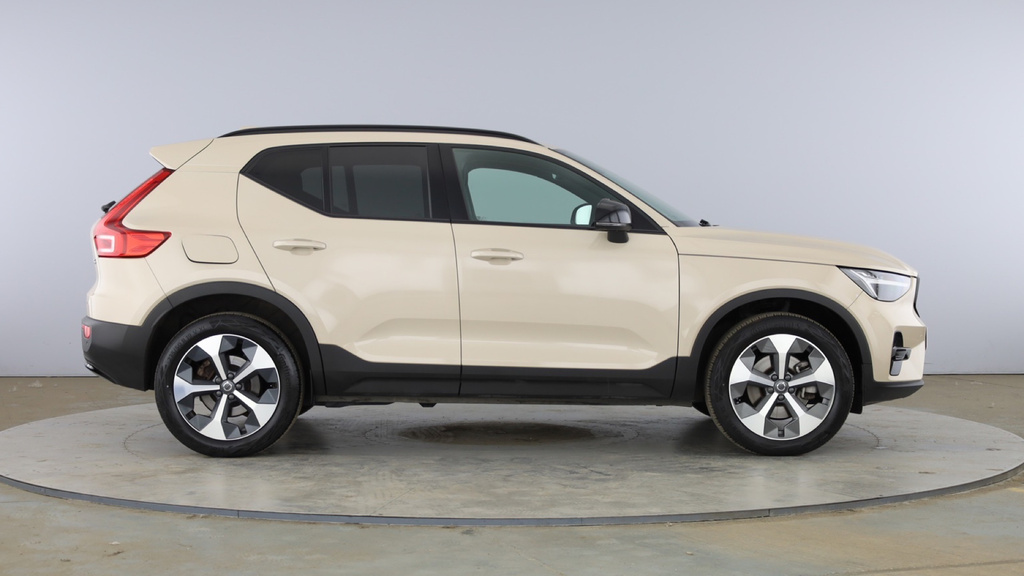 Volvo XC40 Xc40 2.0 B3p Plus Dark #2