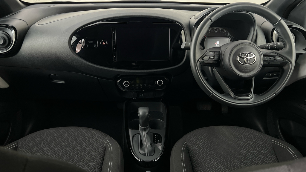 Toyota Aygo X Edge White #11