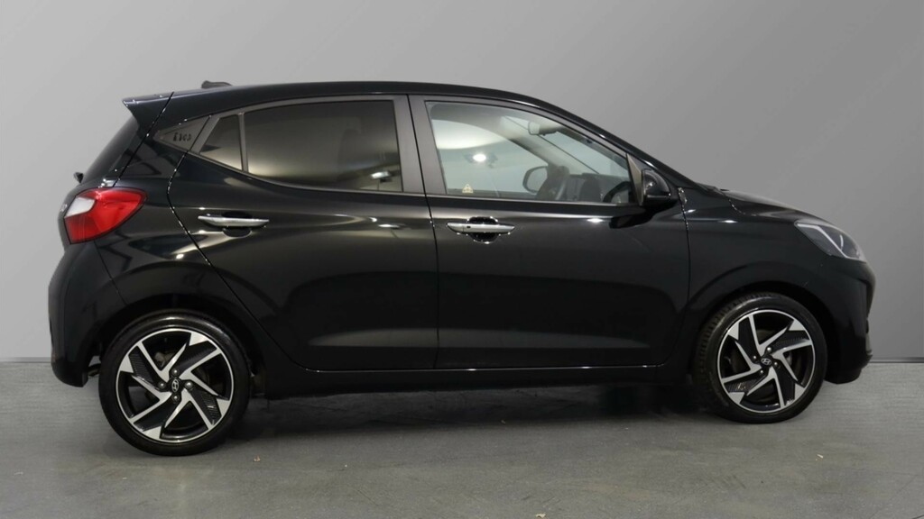 Hyundai I10 I10 1.2 79 Premium Nav Black #2