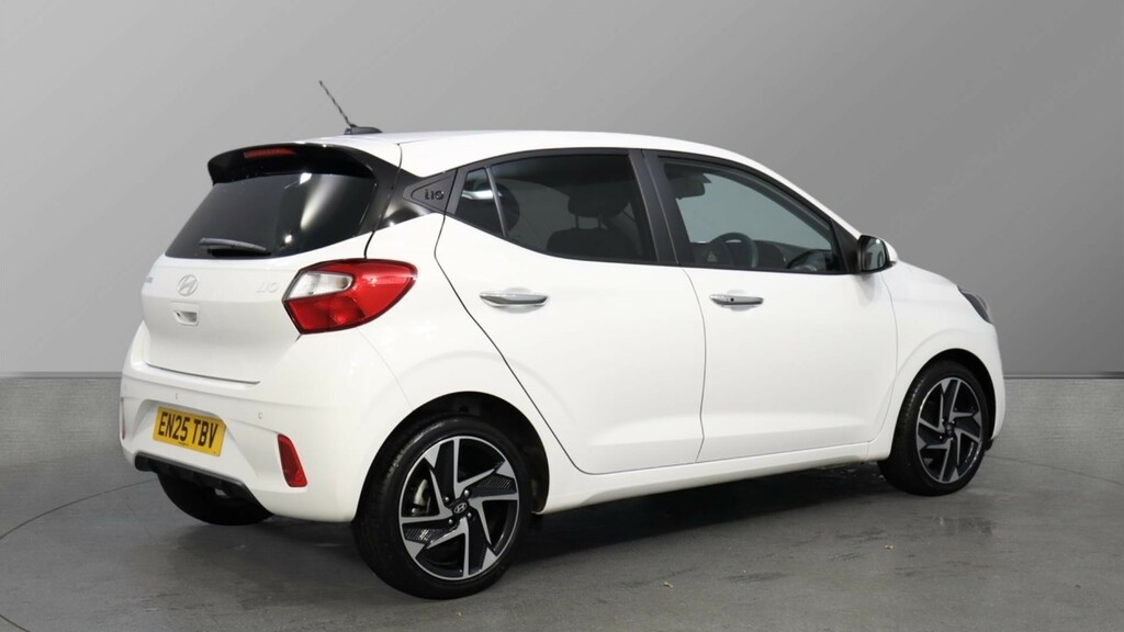 Hyundai I10 I10 1.2 79 Premium Nav White #3