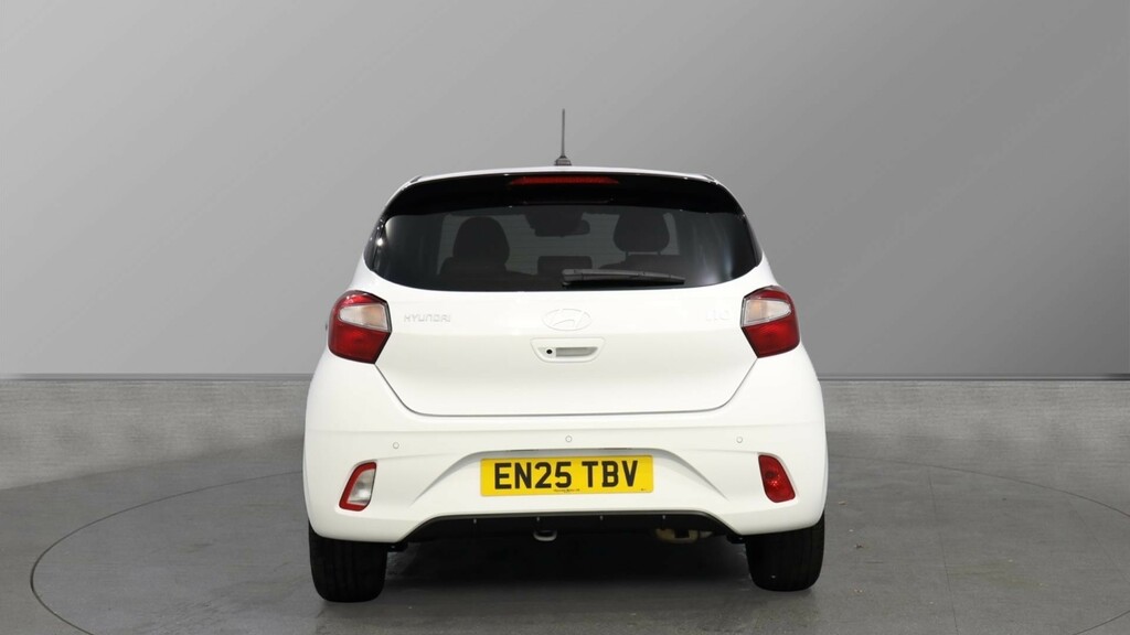 Hyundai I10 I10 1.2 79 Premium Nav White #4