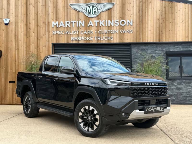 Toyota HILUX 2.8 D-4d-h Invincible Awd Euro 6 - 2026 Black