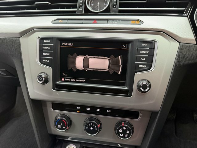 Volkswagen Passat S Tdi Bluemotion Technology Blue #13