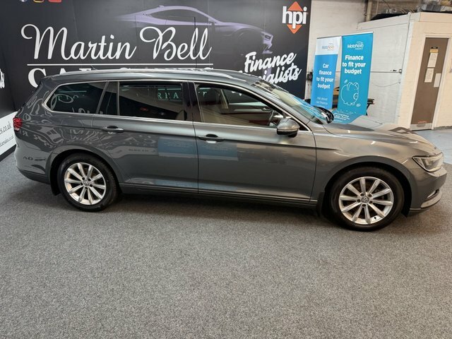 Volkswagen Passat 2.0 Tdi Tech Business Grey #4