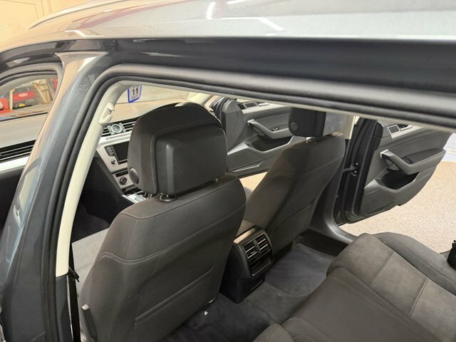 Volkswagen Passat S Tdi Bluemotion Technology Blue #21