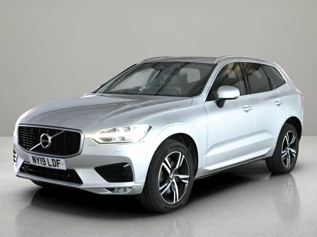 Volvo XC60 Momentum Pro Black #3