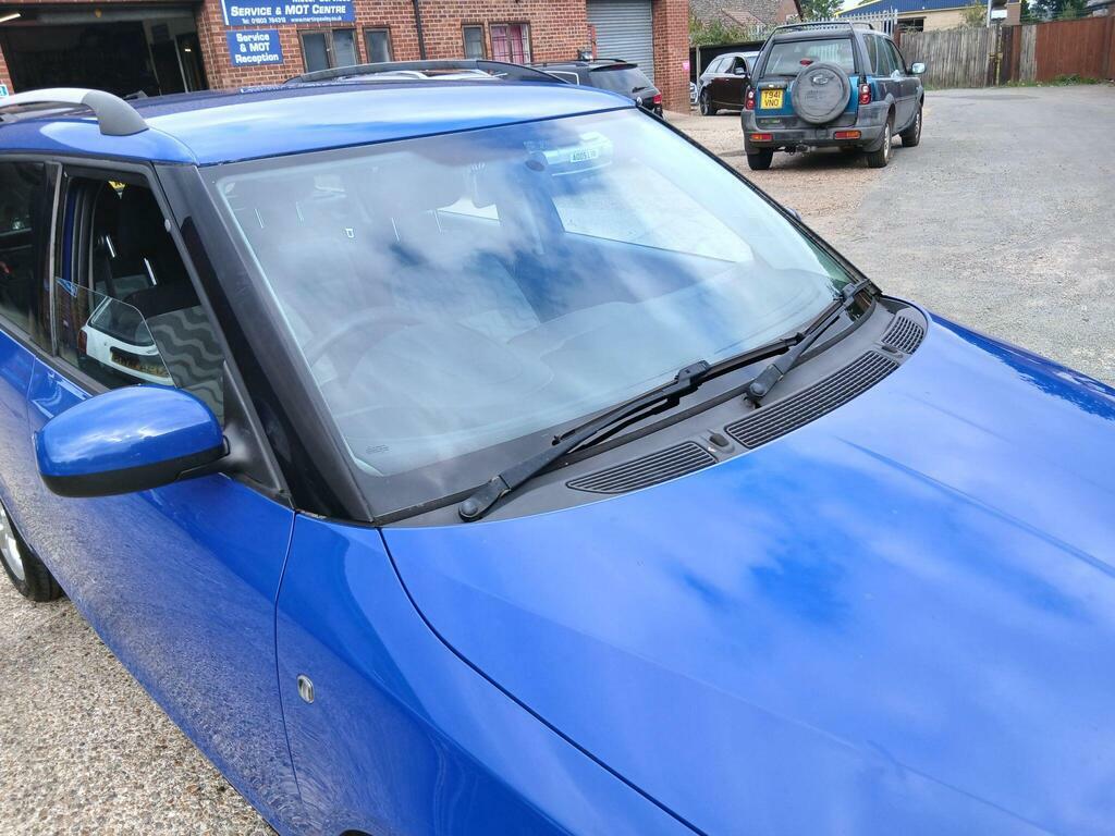 Skoda Fabia 1.6 16V 2 Tiptronic Grey #7