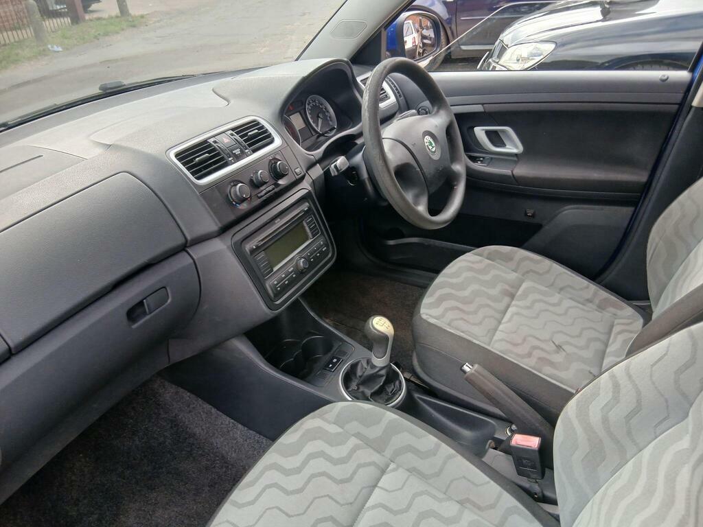 Skoda Fabia 1.6 16V 2 Tiptronic Grey #32