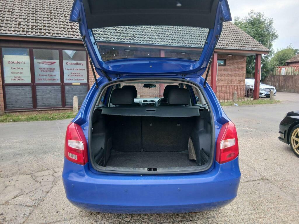 Skoda Fabia 1.6 16V 2 Tiptronic Grey #36