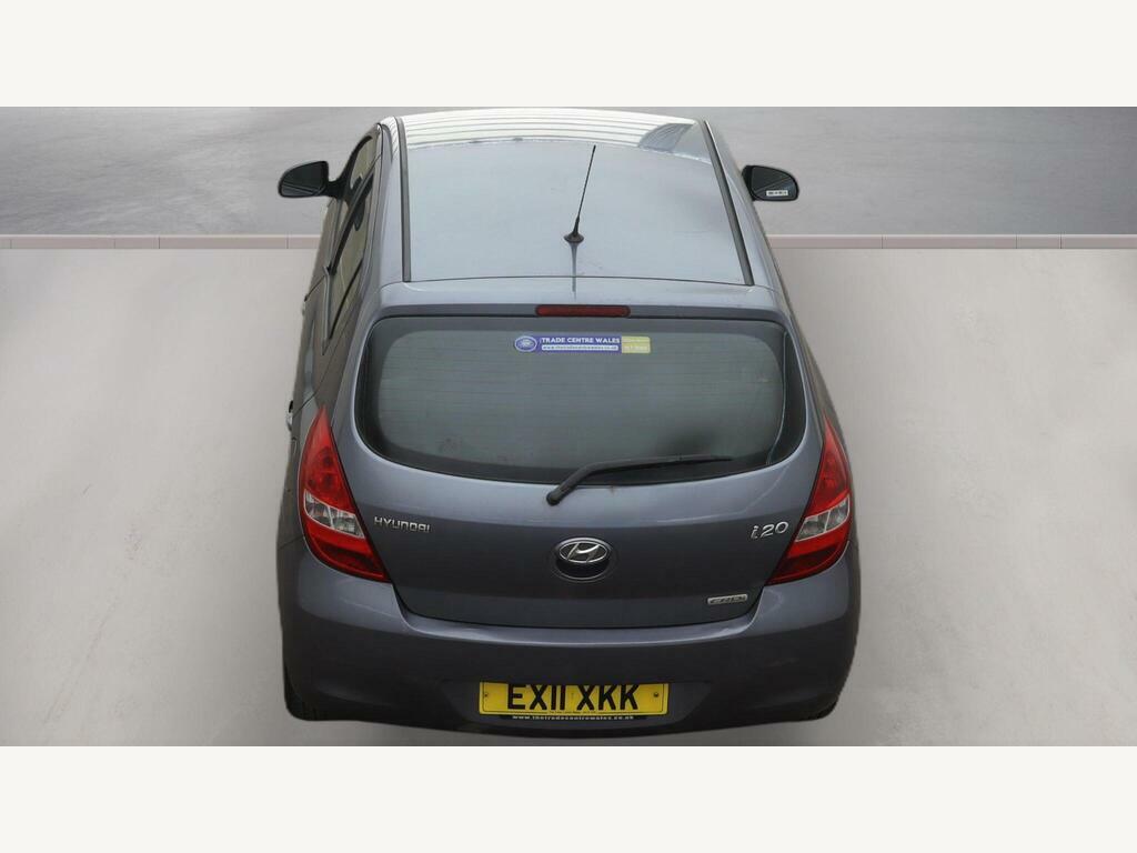 Hyundai I20 1.2 Classic Red #11