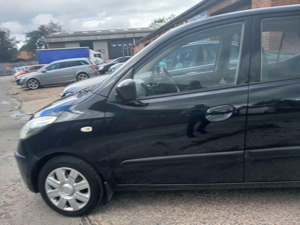 Hyundai I10 Comfort Red #10