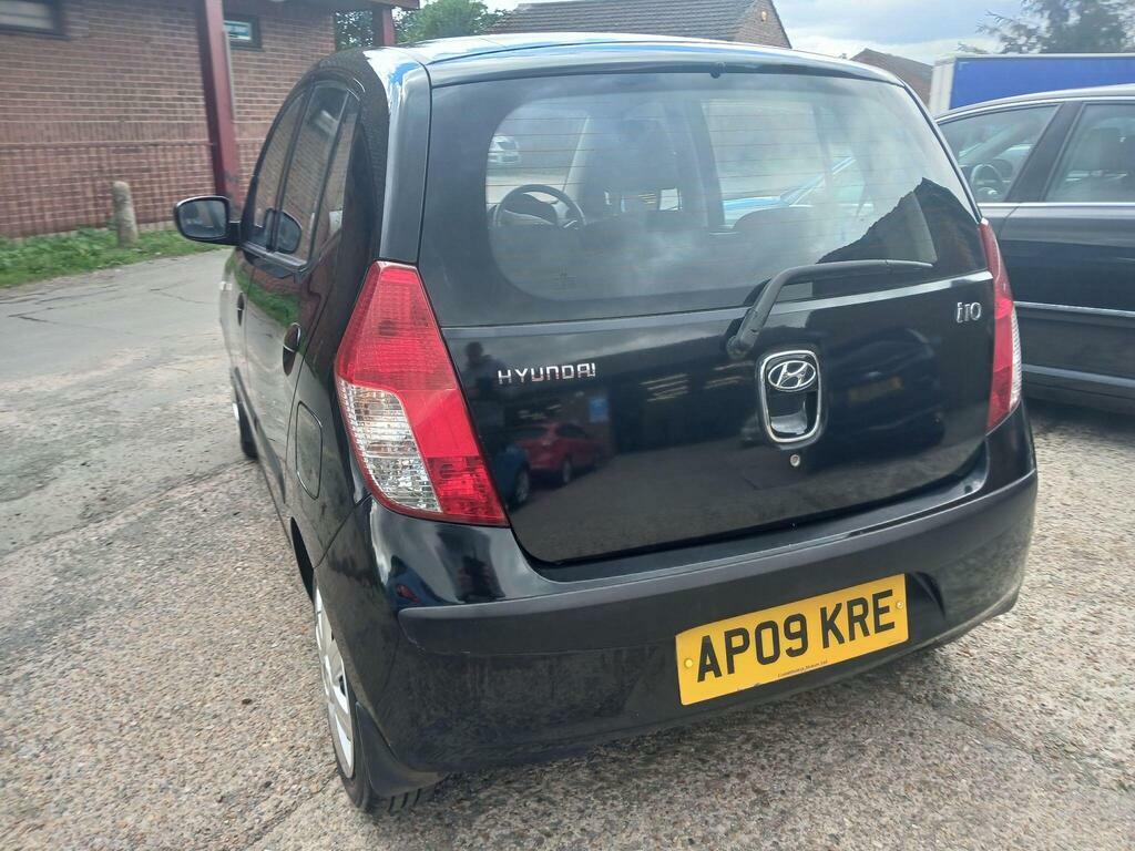 Hyundai I10 Comfort Red #11