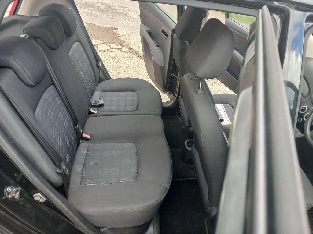 Hyundai I10 Comfort Red #25