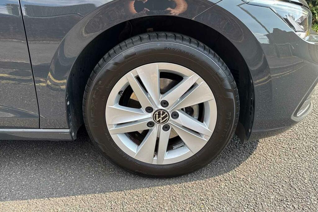 Volkswagen Golf 1.5 Tsi Life BG24PXE Grey #5