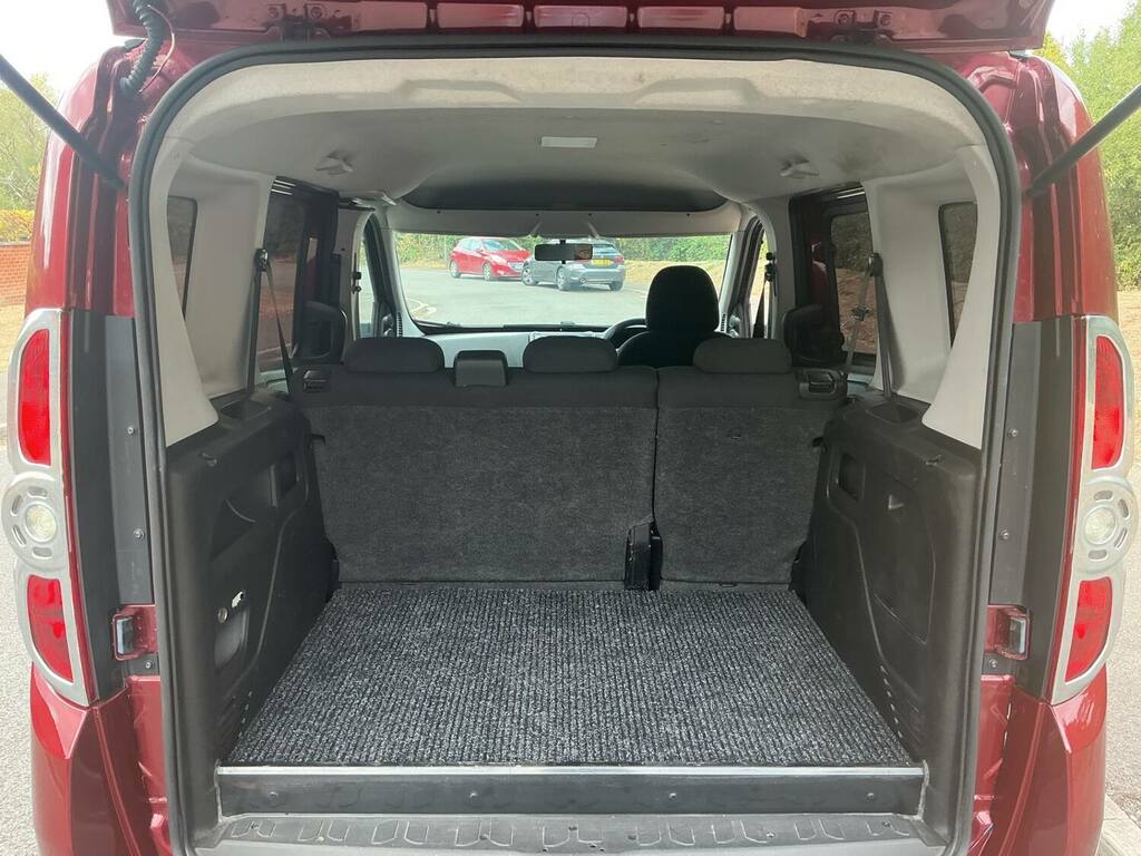 Fiat Doblo 1.6 Multijet 105 Mylife Red #3