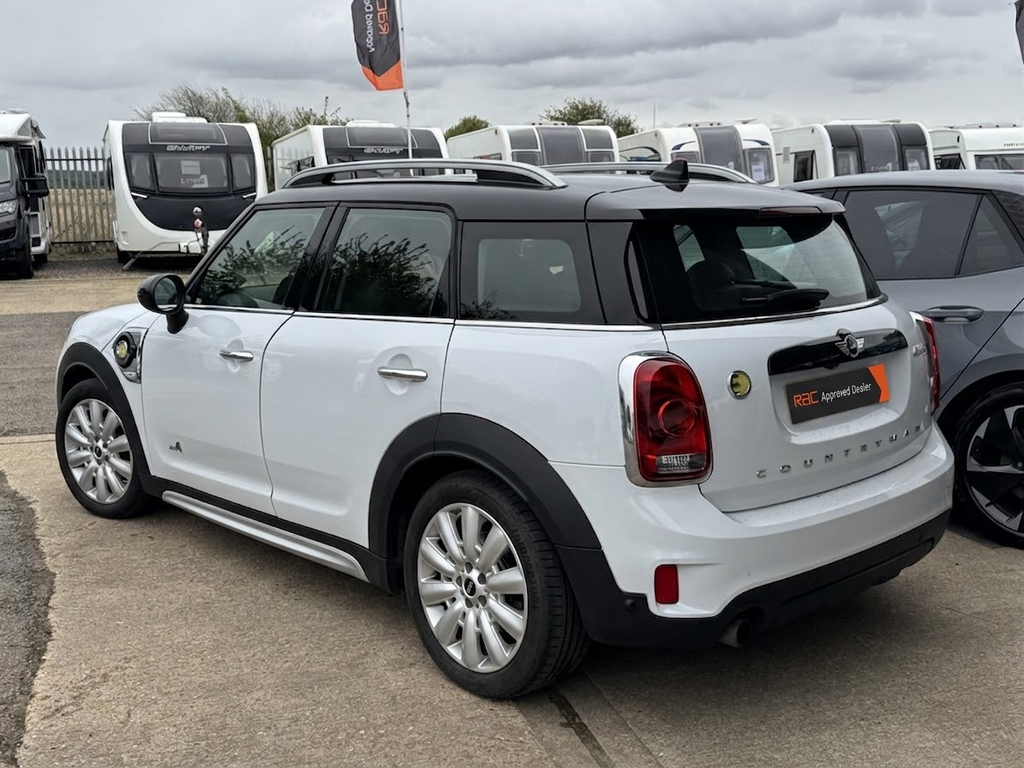 Mini Countryman Cooper S Red #1