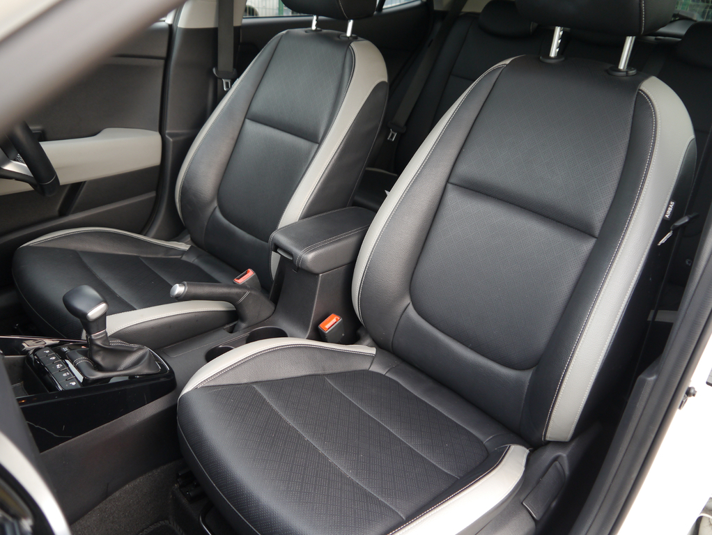 Kia Stonic 3 Isg Grey #31