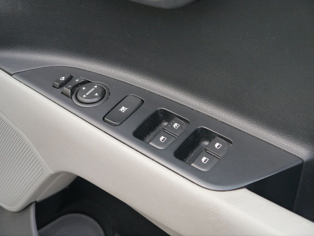 Kia Stonic 3 Isg Grey #33