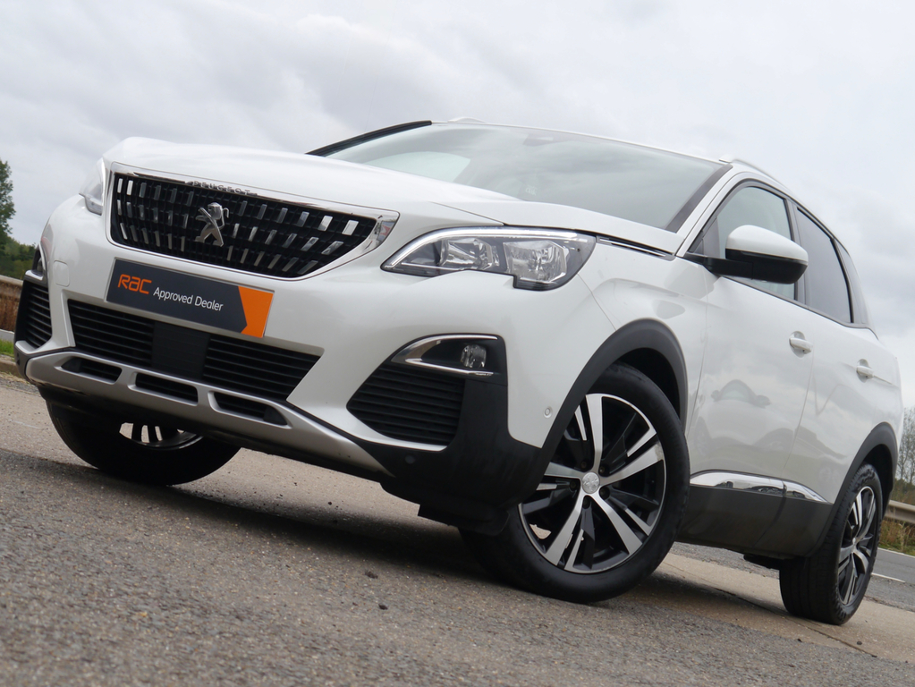 Peugeot 3008 Bluehdi Ss Allure White #3