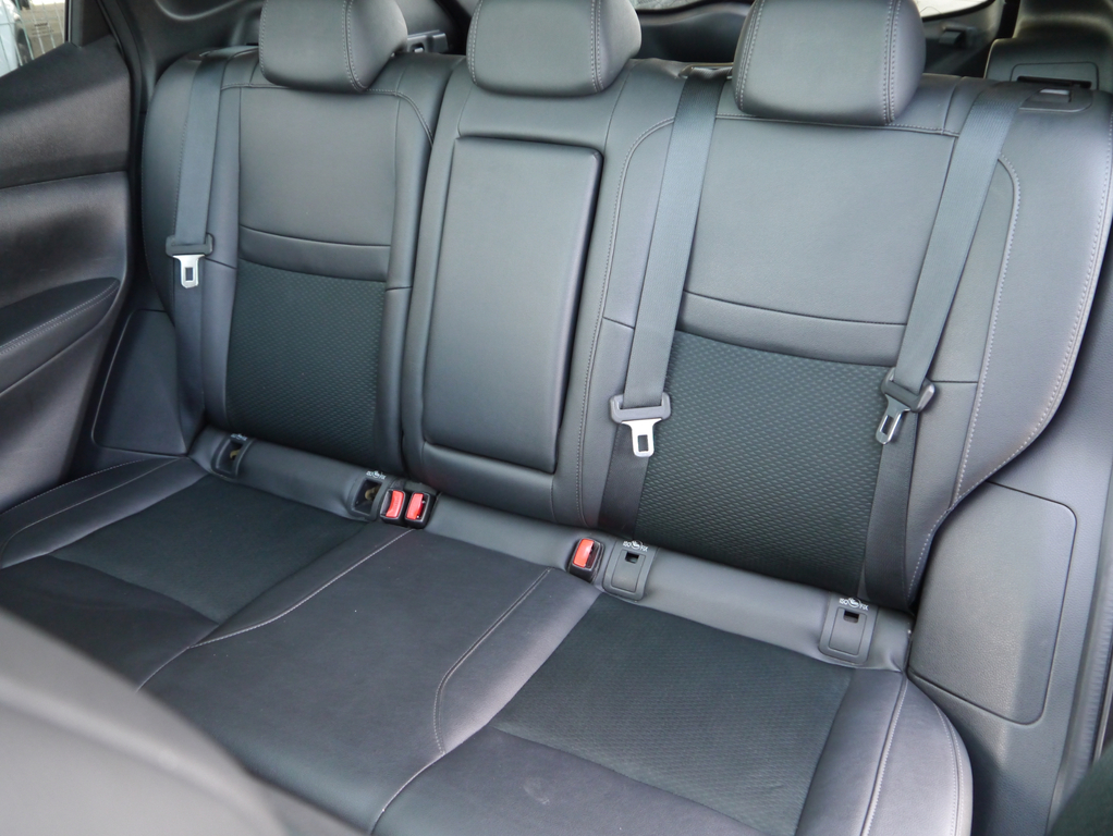 Nissan Qashqai Acenta Premium Black #27