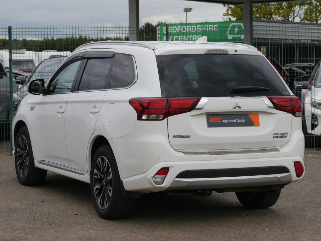 Mitsubishi Outlander 2.3 Di-d Gx 4 147 Bhp Brown #21