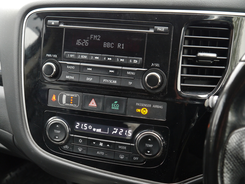 Mitsubishi Outlander 2.3 Di-d Gx 4 147 Bhp Brown #13
