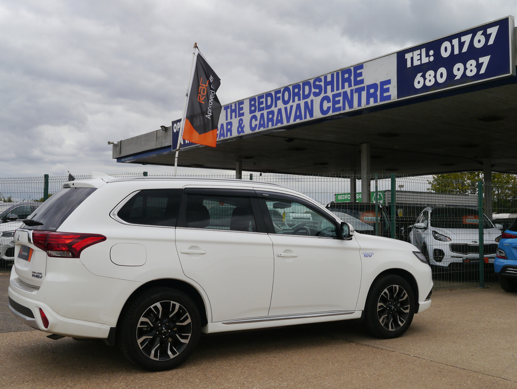 Mitsubishi Outlander 2.3 Di-d Gx 4 147 Bhp Brown #15