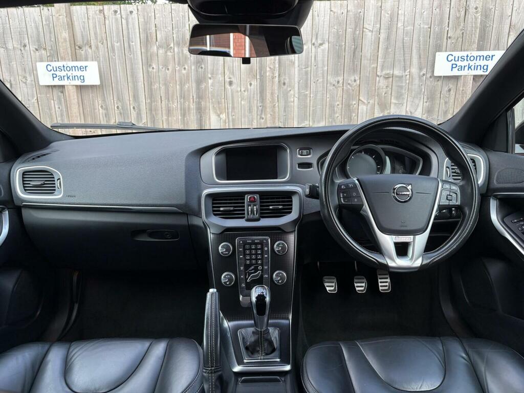 Volvo V40 Hatchback White #21