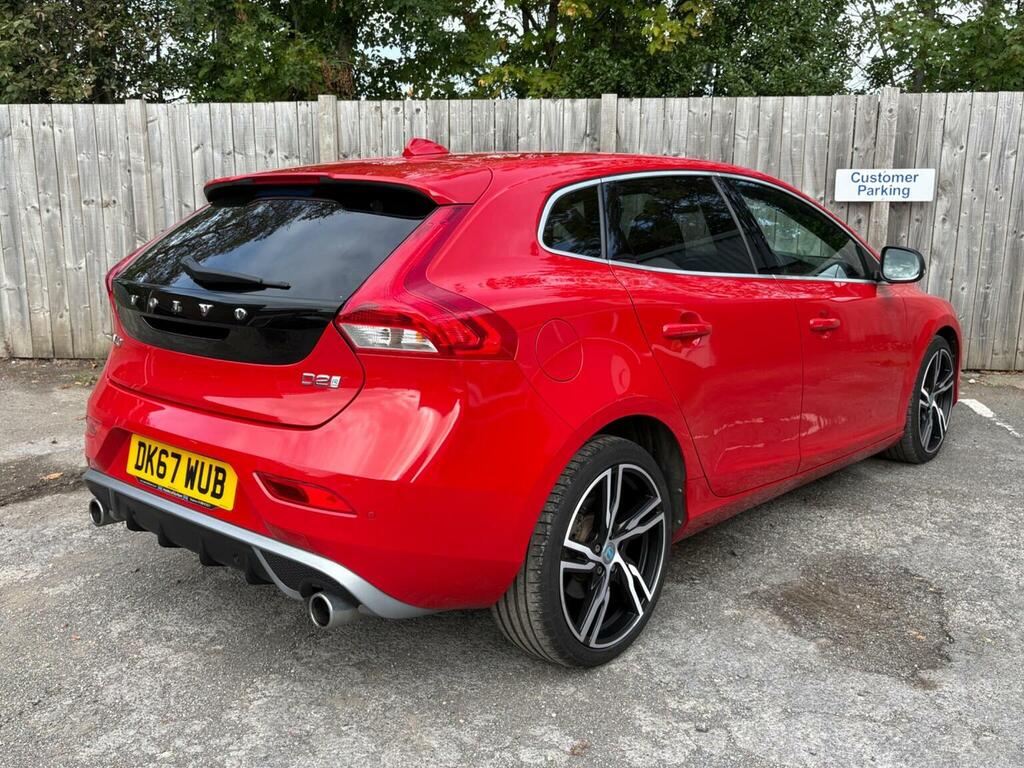 Volvo V40 2.0 D2 R-design Pro Euro 6 Ss Red #6