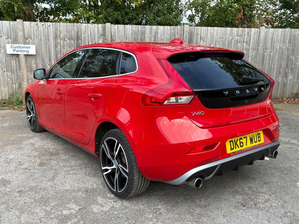 Volvo V40 Hatchback White #8