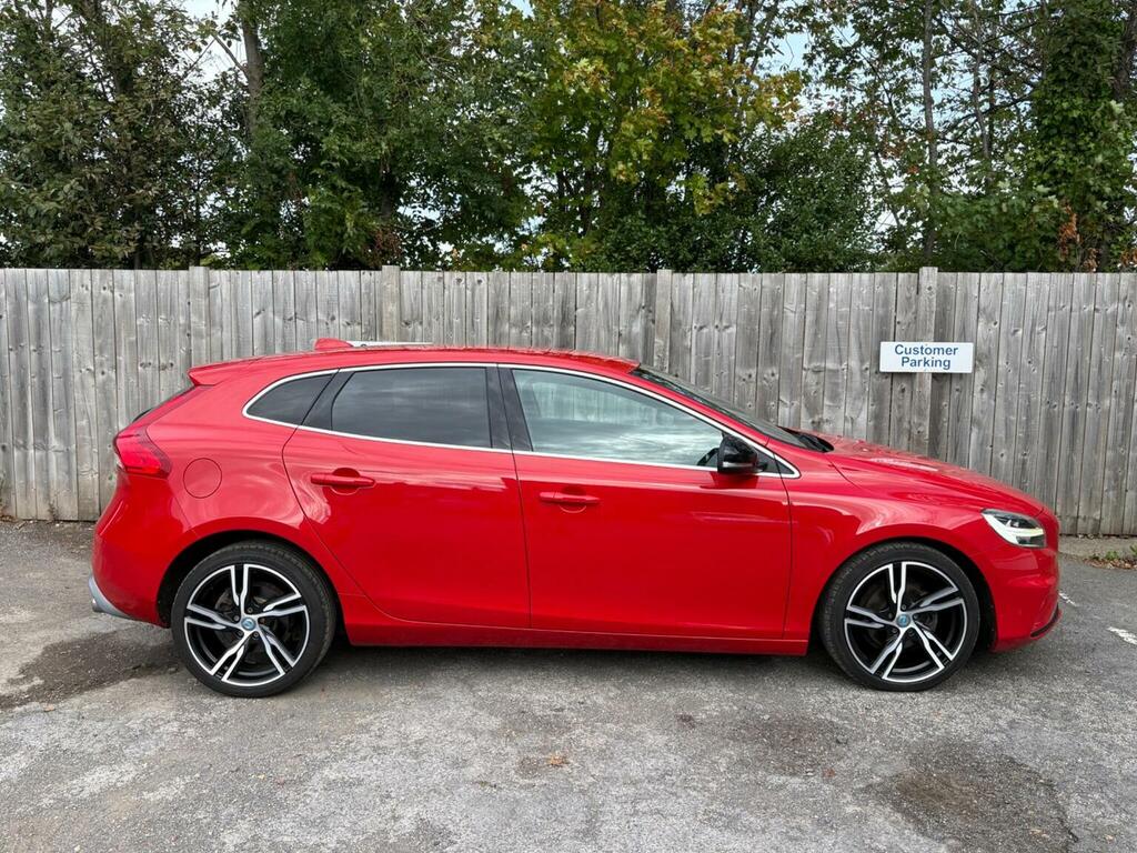 Volvo V40 2.0 D2 R-design Pro Euro 6 Ss Red #5