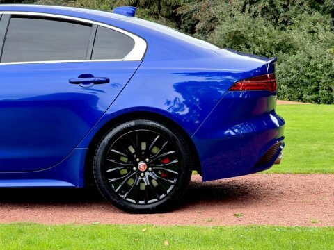 Jaguar XE Xe Sv Project 8 Awd Grey #16