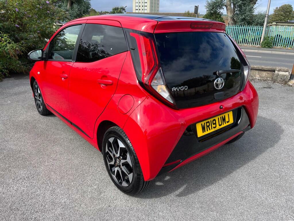 Toyota Aygo 1.0 Vvt-i X-trend Euro 6 Red #4