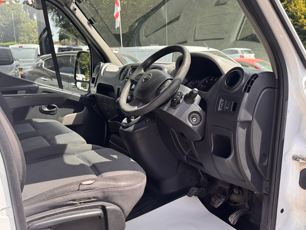 Nissan NV400 2.3L Dci Se Hr Pv White #3