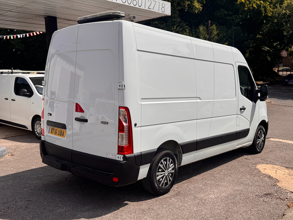 Nissan NV400 2.3L Dci Se Hr Pv White #4