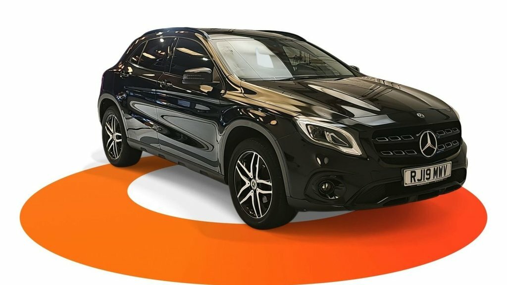 Mercedes-Benz GLA Class 1.6L Urban Edition Black