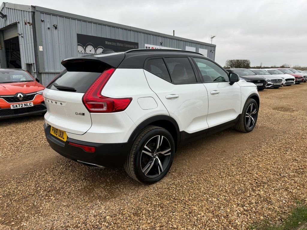 Volvo XC40  Grey #3