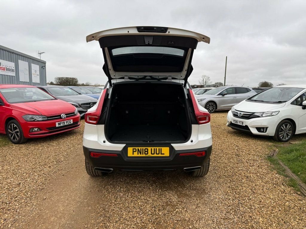 Volvo XC40  Grey #9
