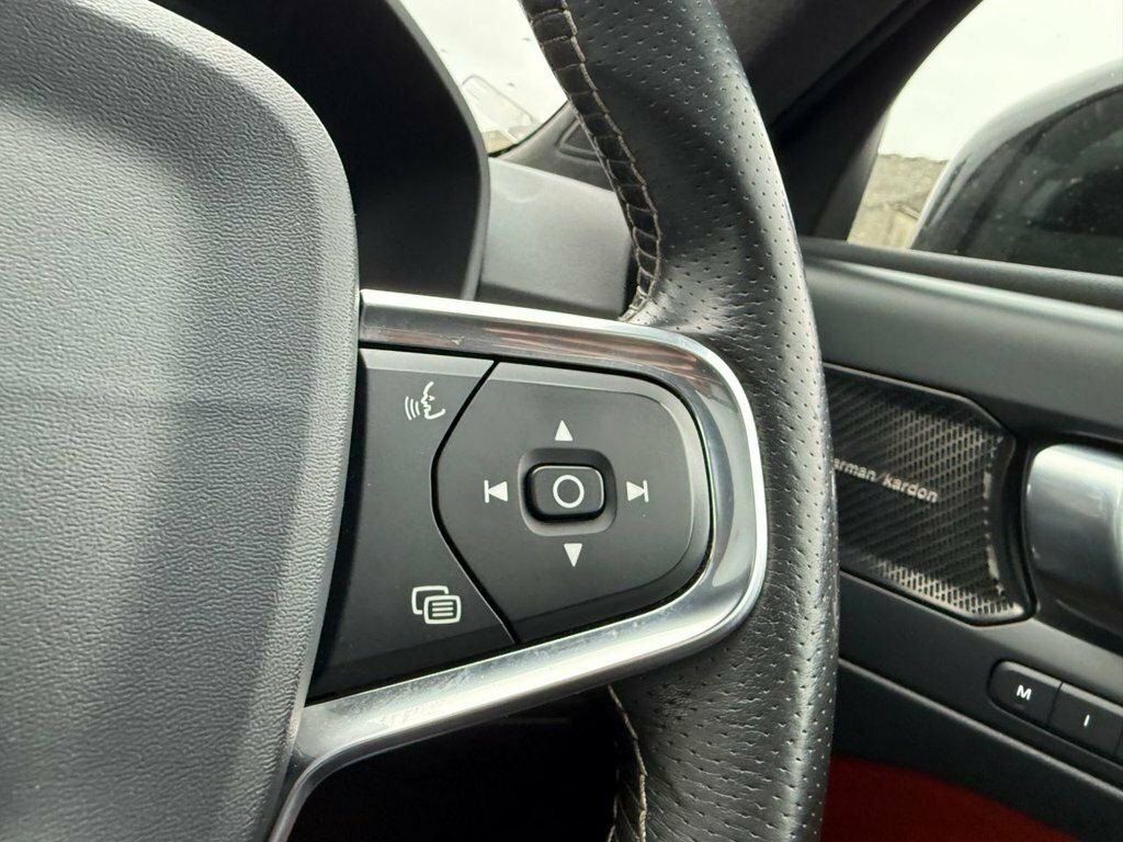 Volvo XC40  Grey #13