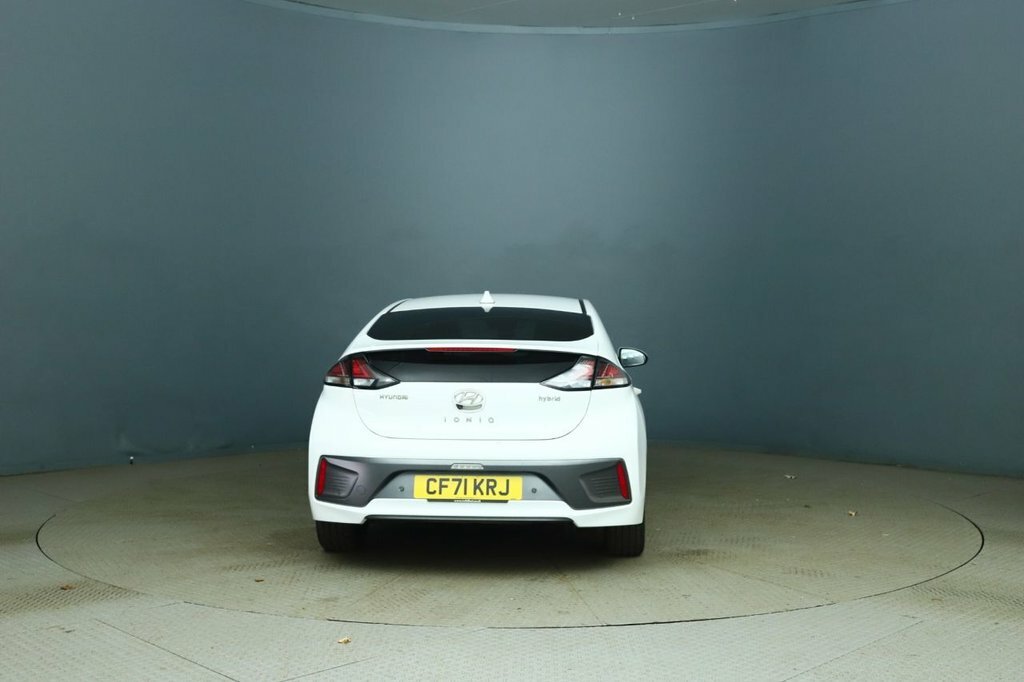 Hyundai Ioniq 1.6L Premium Se White #6